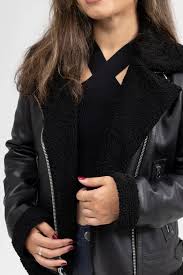 MetroMuse Women's Leather Jacket